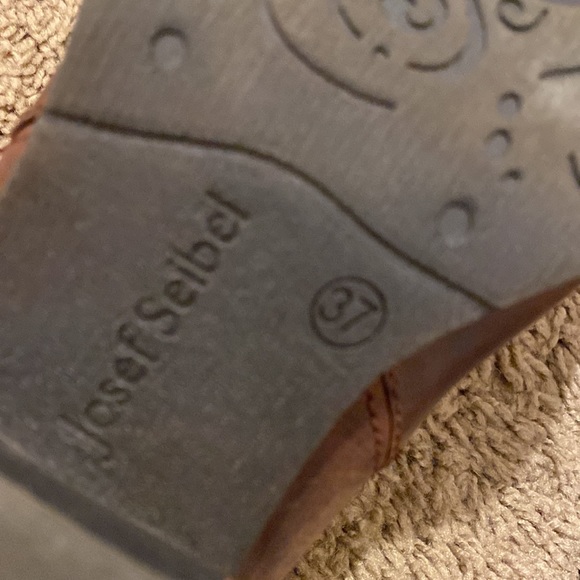 Ladies Josef Seibel Booties - Picture 6 of 14